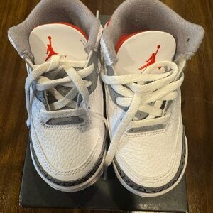 Jordan Retro 3 toddler sneakers